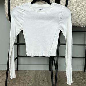 Aritzia TNA Ribbed Cropped Longsleeve